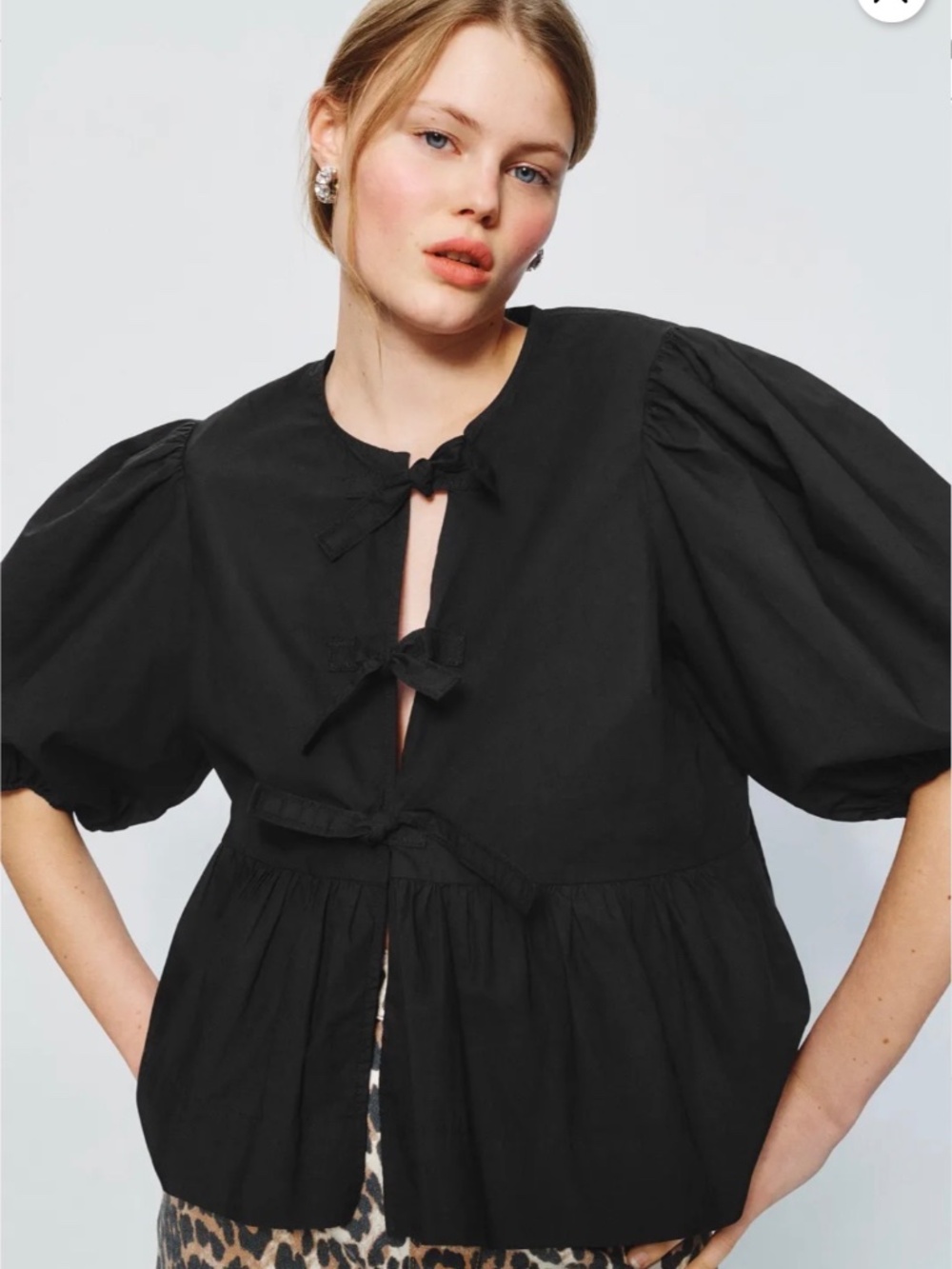 Ganni Tie Neck Short Sleeve Blouse Size: M | US6, DK36